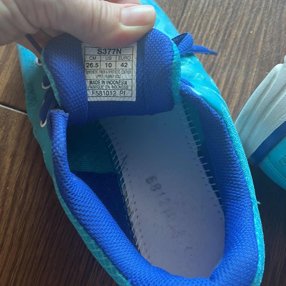 ASICS running shoes - Picture 4 of 4